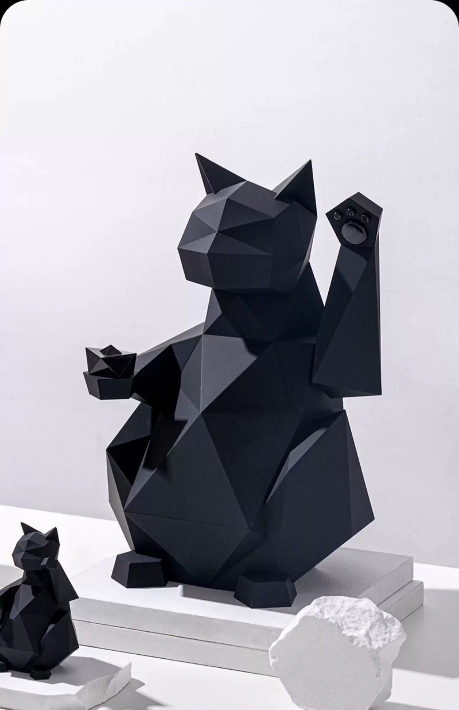 Lucky Cat : le jouet d'art mythique attirant la richesse avec des matériaux respectueux de l'environnement et un savoir-faire industriel