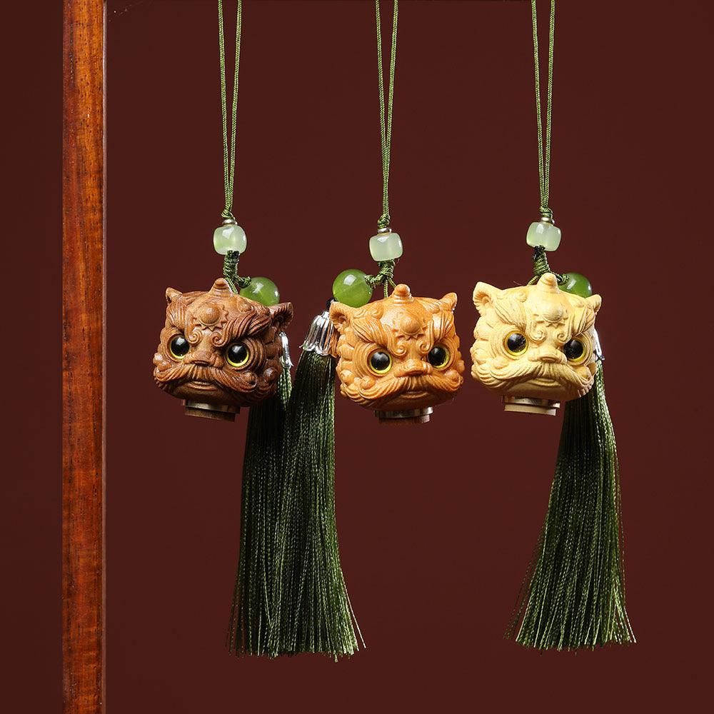 Awake lion woodcarving Perfume pouch Backpack buckle Car aromatherapy pendant - Oriental Culture Shop