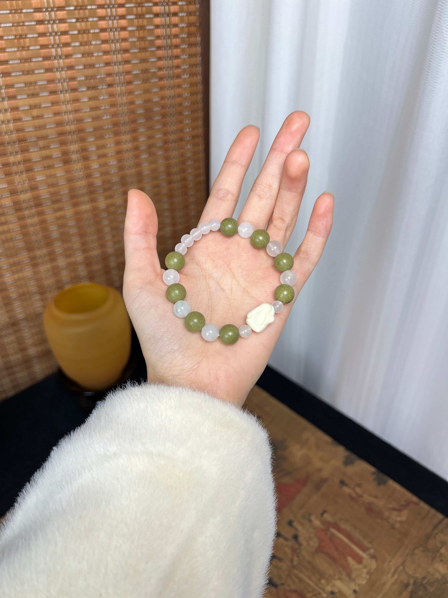 Trending Handmade Chinese Herbal Incense Bead Bracelet – Natural Aromatherapy, Stress Relief & Boho Fashion Accessory - Oriental Culture Shop