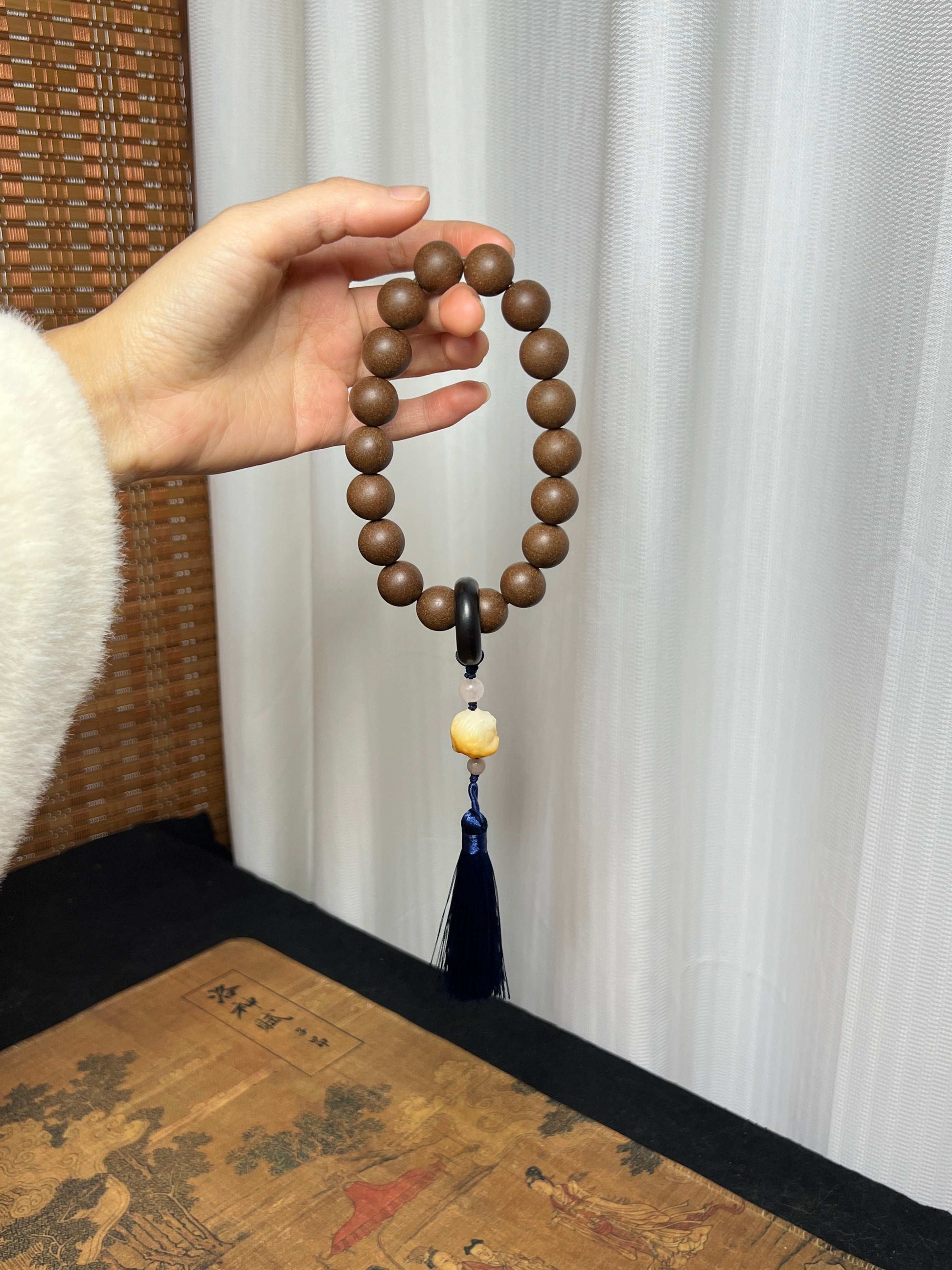 Trending Handmade Chinese Herbal Incense Bead Bracelet – Natural Aromatherapy, Stress Relief & Boho Fashion Accessory - Oriental Culture Shop