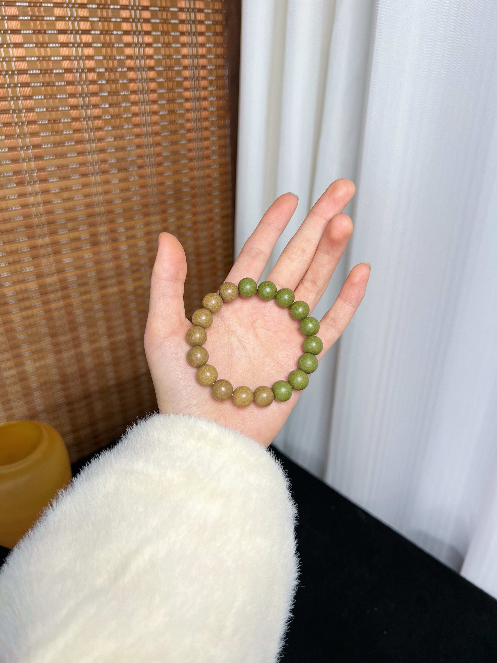 Trending Handmade Chinese Herbal Incense Bead Bracelet – Natural Aromatherapy, Stress Relief & Boho Fashion Accessory - Oriental Culture Shop