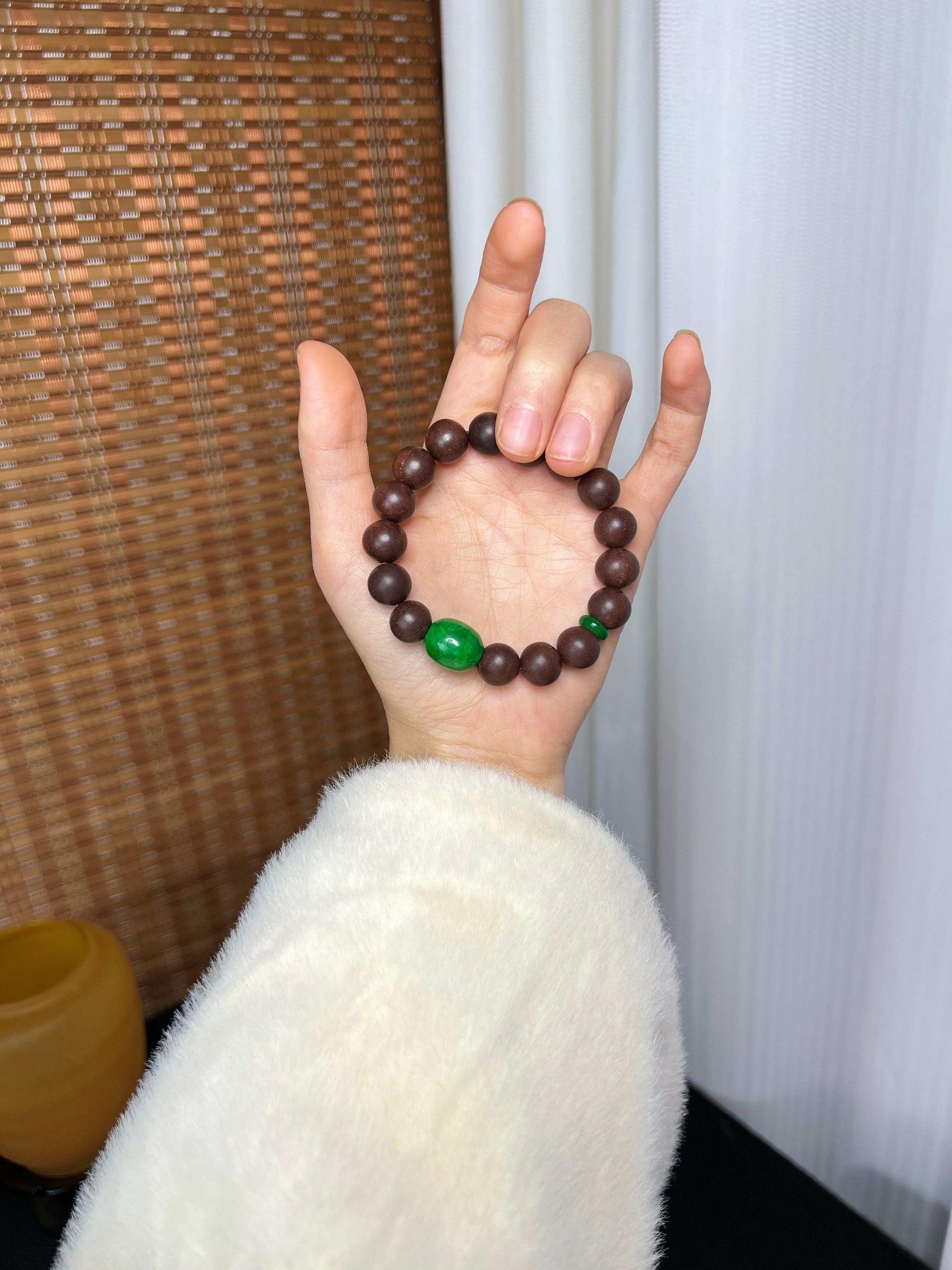 Trending Handmade Chinese Herbal Incense Bead Bracelet – Natural Aromatherapy, Stress Relief & Boho Fashion Accessory - Oriental Culture Shop