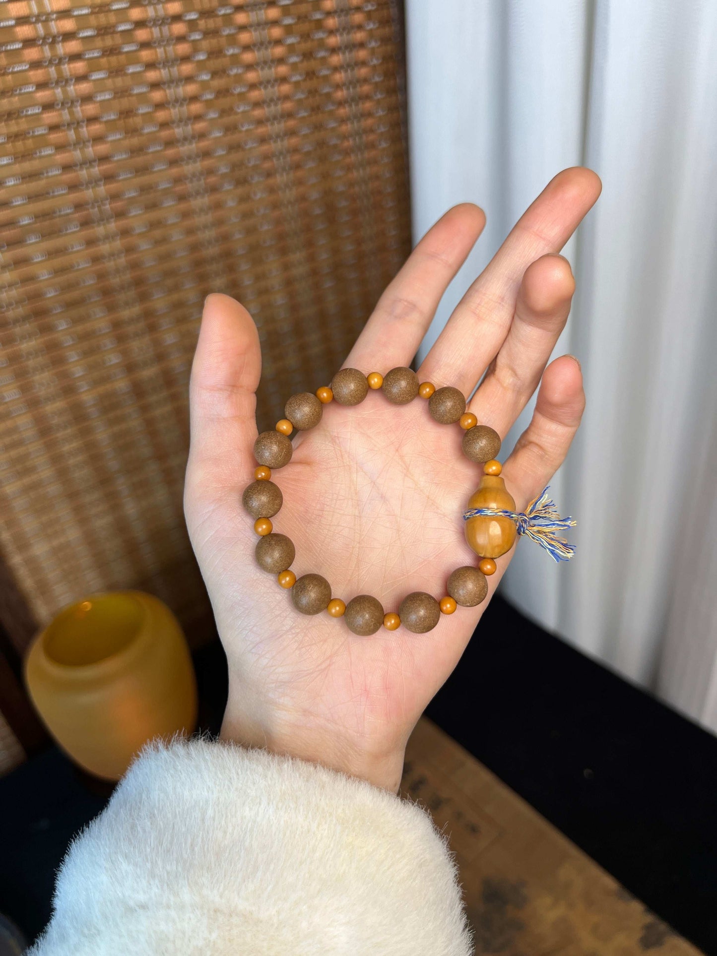 Trending Handmade Chinese Herbal Incense Bead Bracelet – Natural Aromatherapy, Stress Relief & Boho Fashion Accessory - Oriental Culture Shop