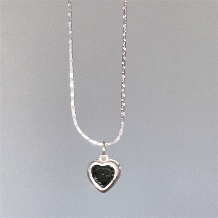 Handgefertigte Halsketten aus 925er Silber: Perlen- und Schlossknochen-Stile für Geschenke, Paare und viel Glück 