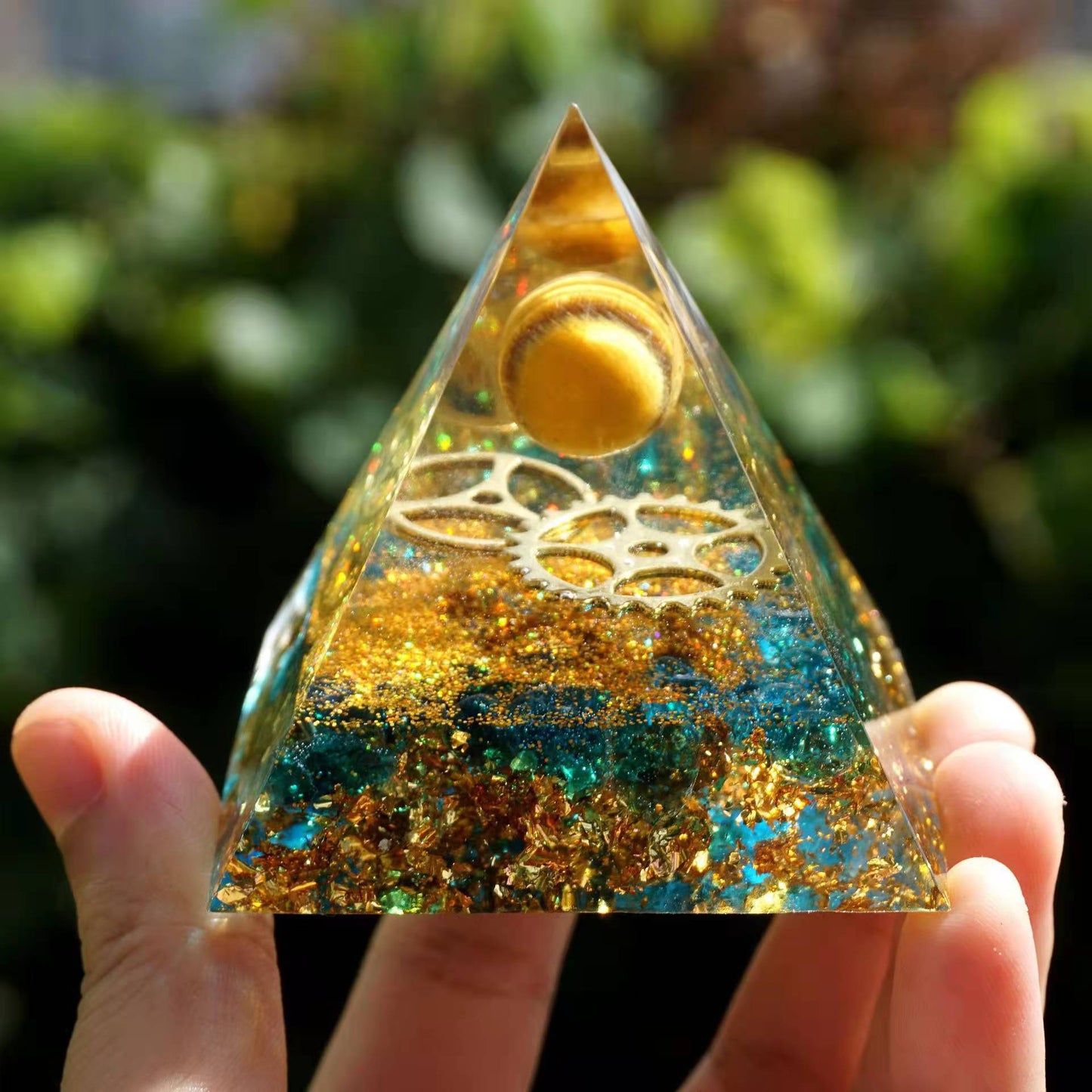 Feng Shui Resin Crystal Ball Gravel Pyramid Lucky Money Tree Desktop Decor for Home